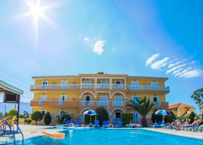 Hotel Derekas & Laganas